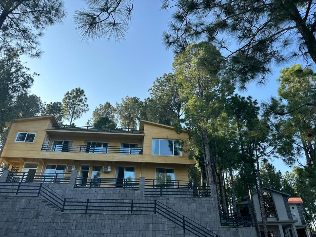 Hidden Hills Hotel & Resort Mansehra 外观 照片
