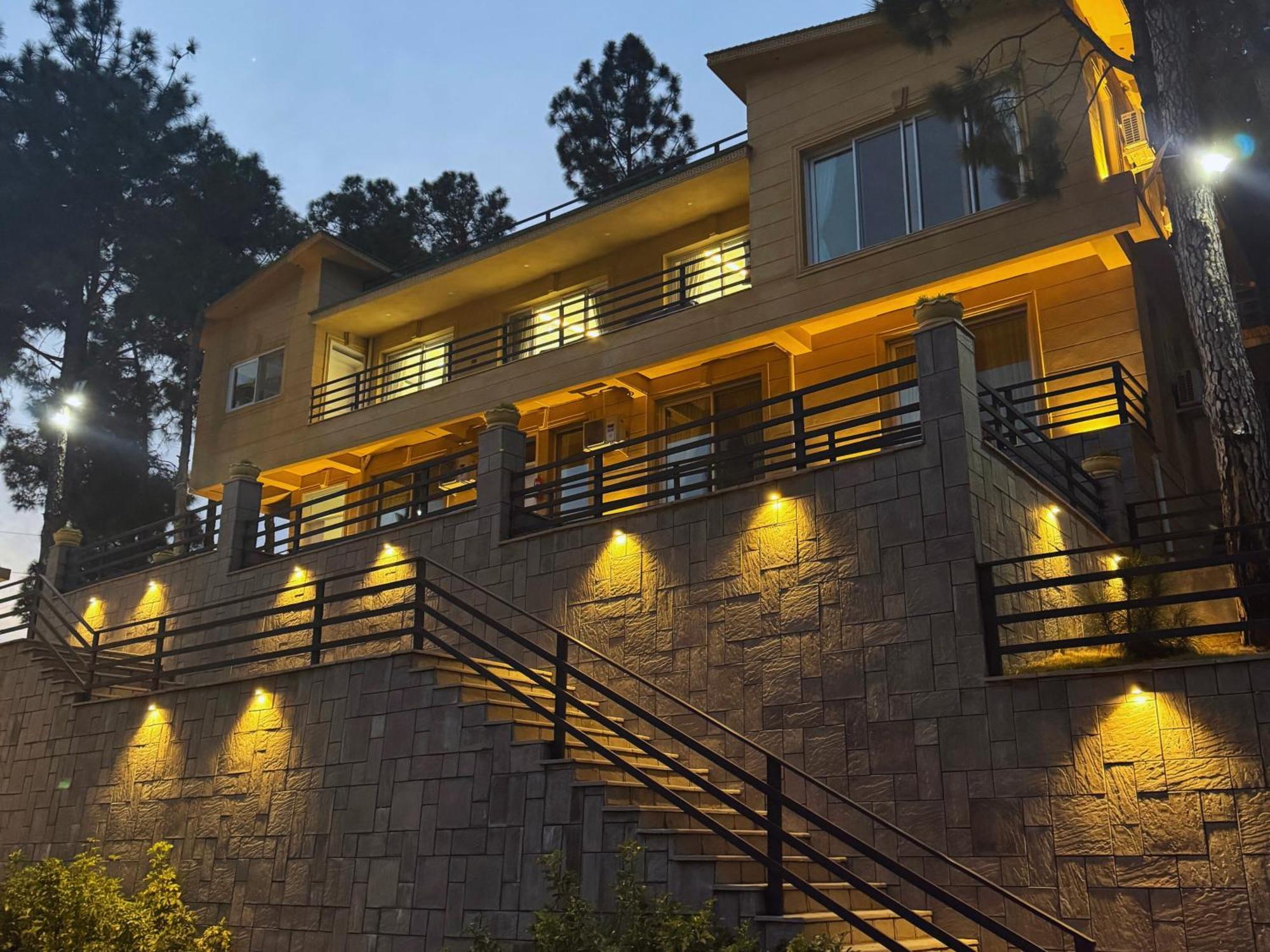 Hidden Hills Hotel & Resort Mansehra 外观 照片