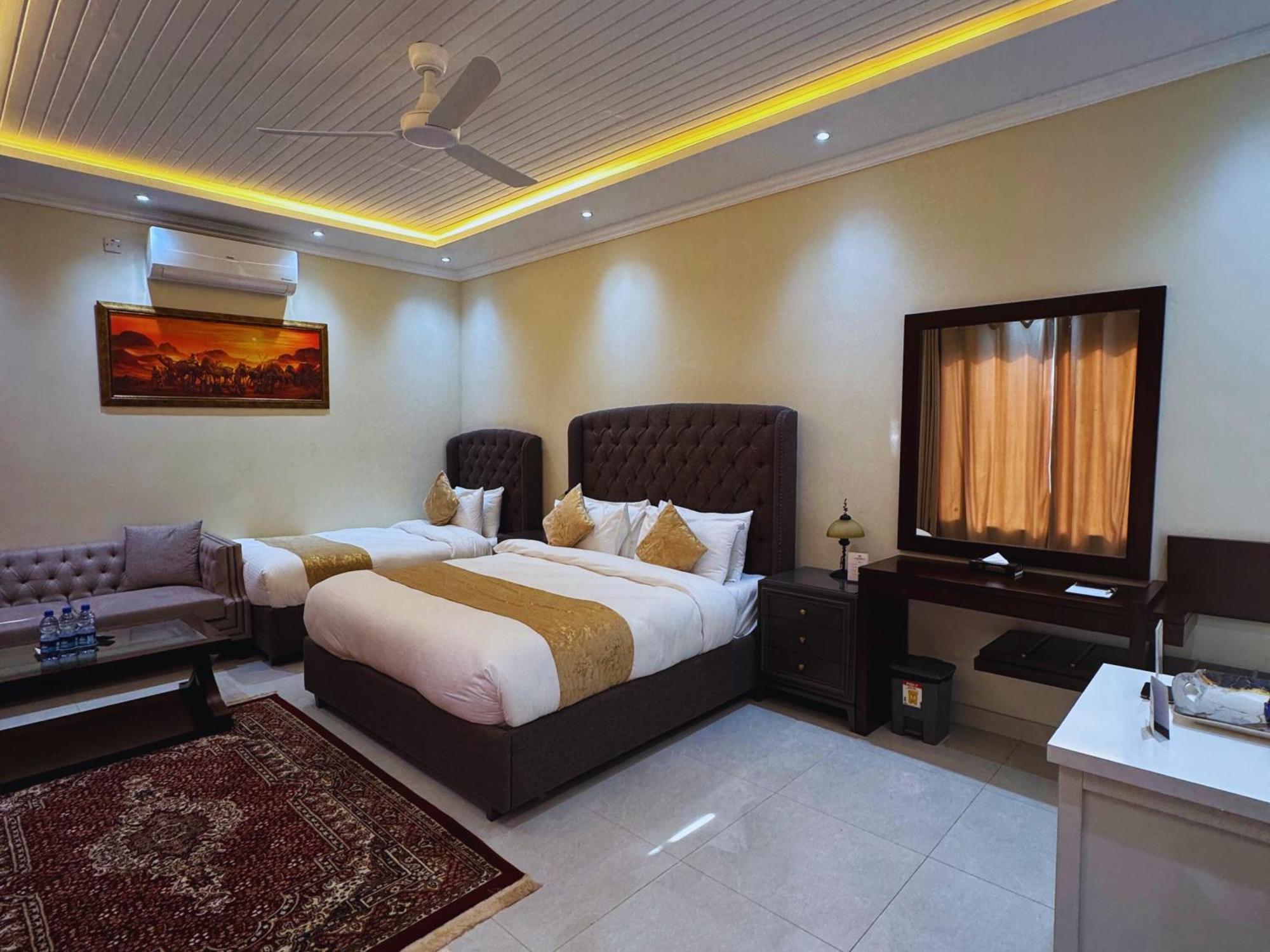 Hidden Hills Hotel & Resort Mansehra 外观 照片