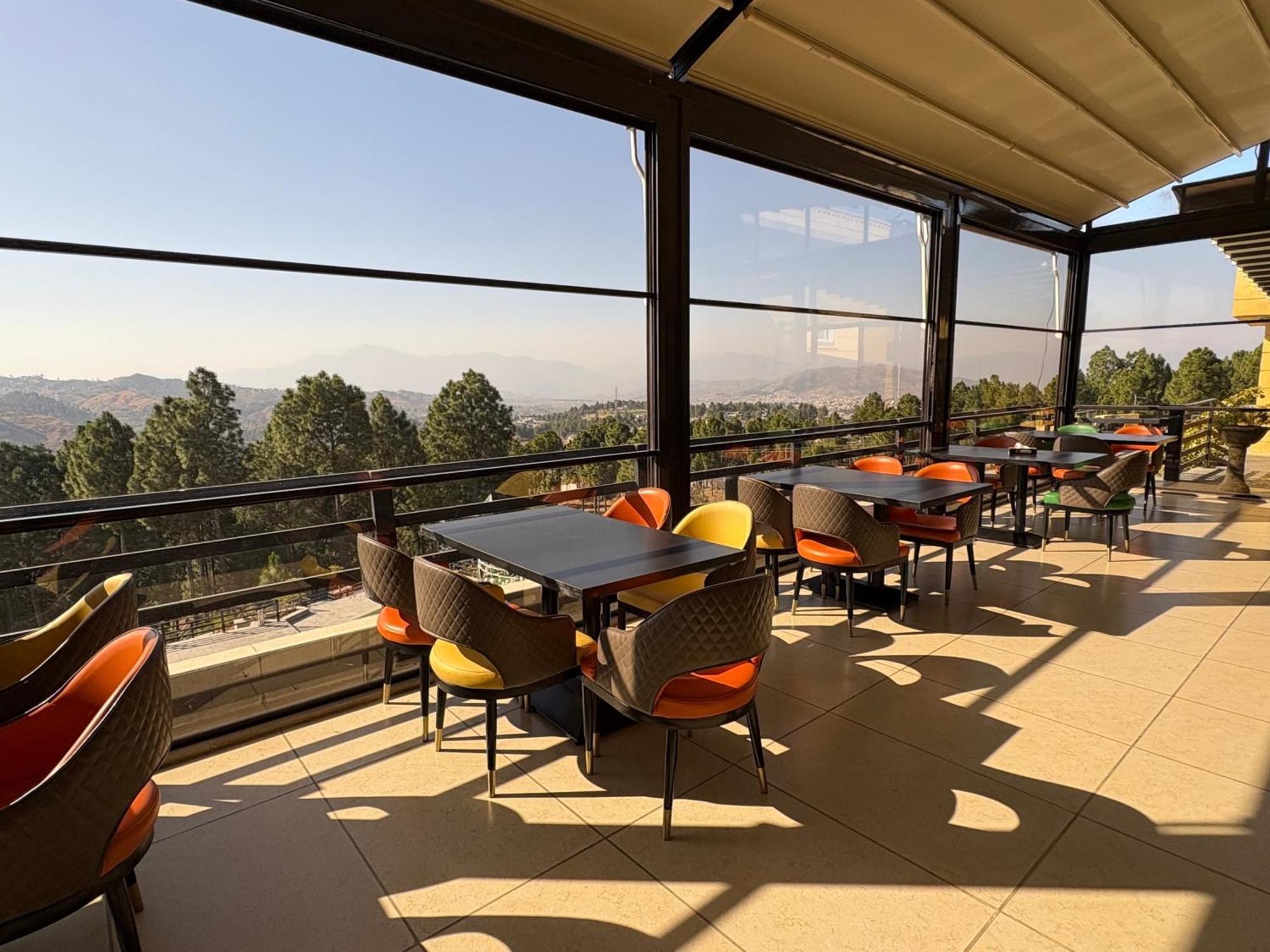 Hidden Hills Hotel & Resort Mansehra 外观 照片