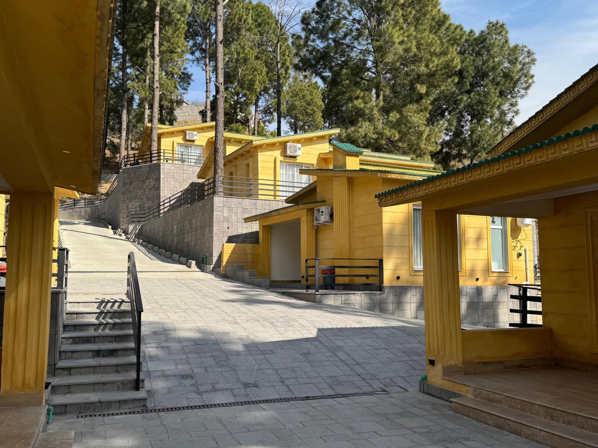 Hidden Hills Hotel & Resort Mansehra 外观 照片